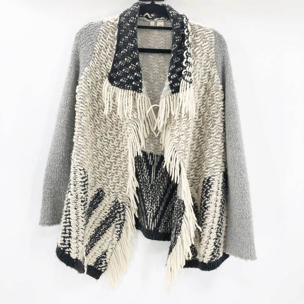 Anthropolgie Moth Women's Fringe Cream Knit Cardigan Sweater Size XS